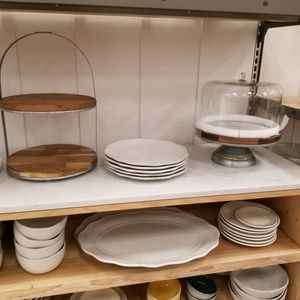 Meet your Posher, Cassandra